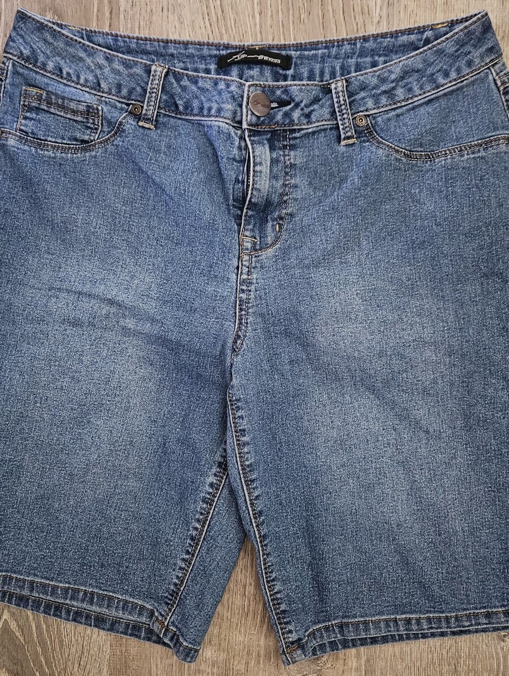 Ag Denim Medium Wash Bermuda Shorts Jorts Size 12 Retro Y2K Indie Sleaze